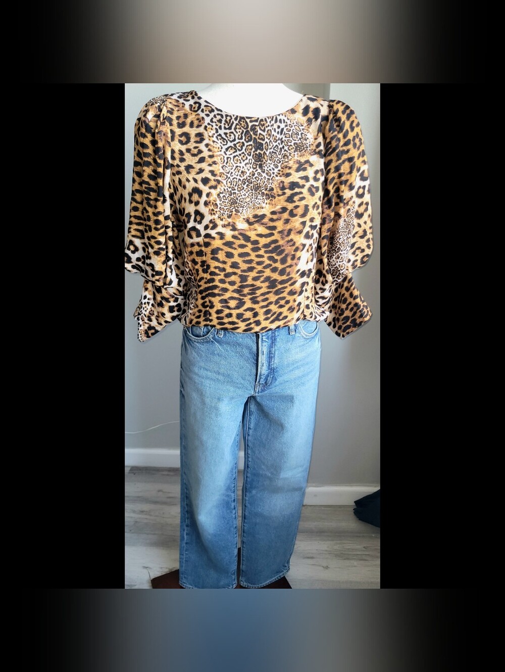 Ups & Downs Leopard Puff Sleeve Blouse Sz M